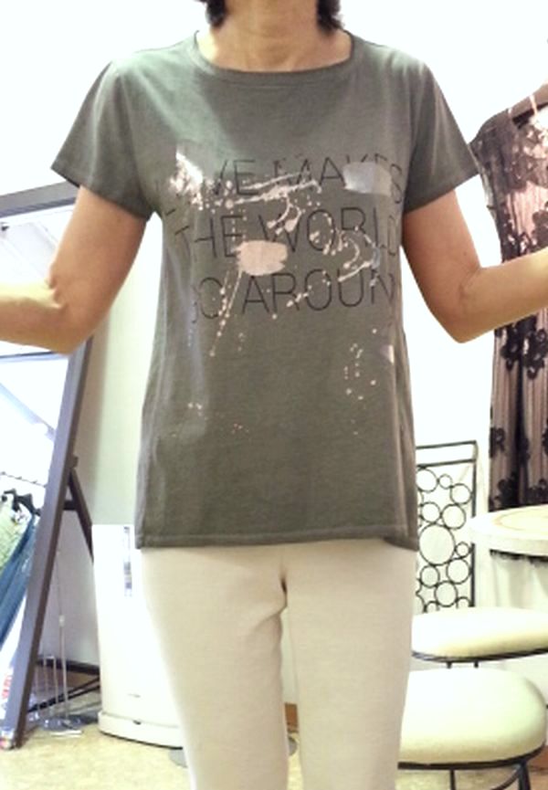 Tシャツ襟ぐり小さく リメイクの定番 V 50代からのファッション セレクトショップネオのブログ