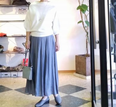 春色ロングスカート 軽やかで明るいコーディネート 50代からのファッション セレクトショップネオのブログ